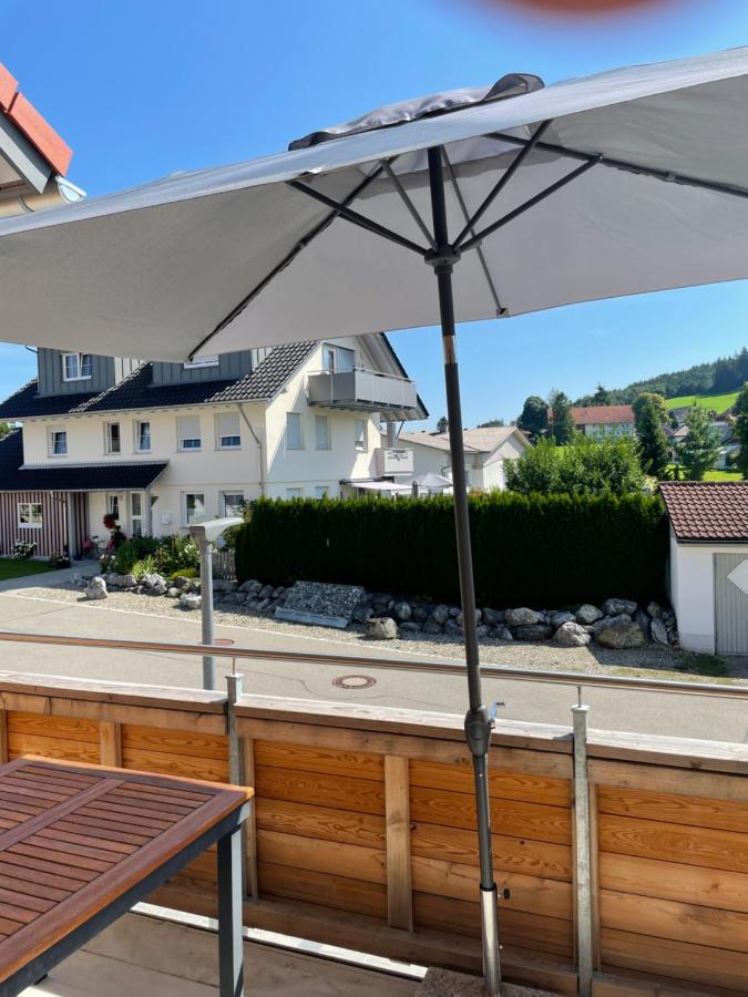 Landgasthaus Zum Kreuz Gbr Isny im Allgäu Exteriér fotografie