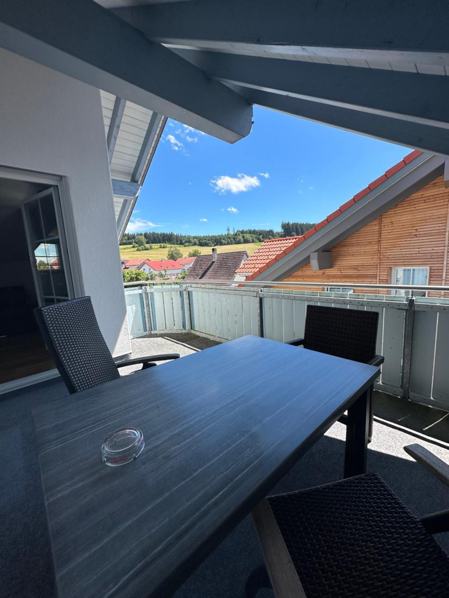 Landgasthaus Zum Kreuz Gbr Isny im Allgäu Exteriér fotografie